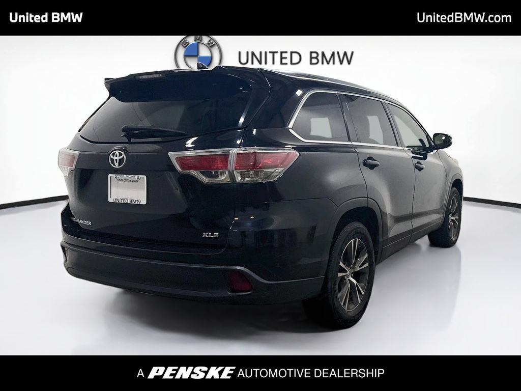 Used 2016 Toyota Highlander XLE FWD image 5