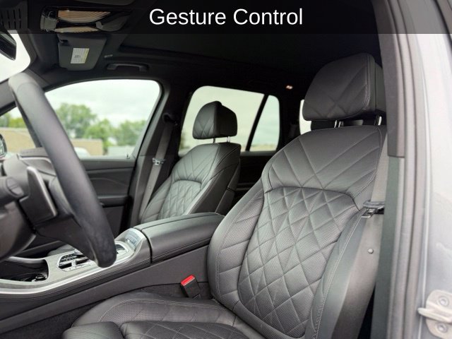 Used 2024 BMW X5 xDrive40i AWD/4WD image 17