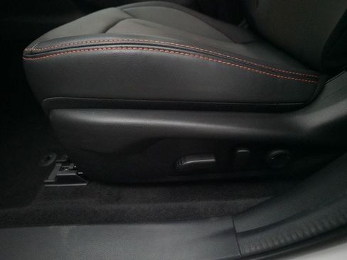 Certified 2025 Subaru Crosstrek 2.5i Limited w/ Crosstrek Mirror Package AWD/4WD image 28