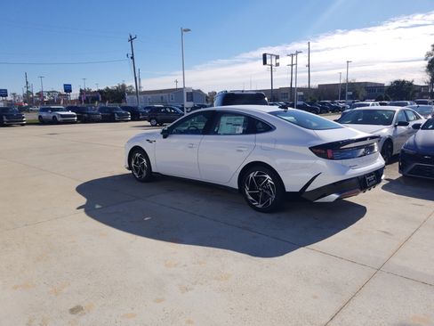 New 2026 Hyundai Sonata SEL image 5