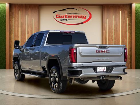 Used 2025 GMC Sierra 2500 Denali w/ Denali Reserve Package AWD/4WD image 7