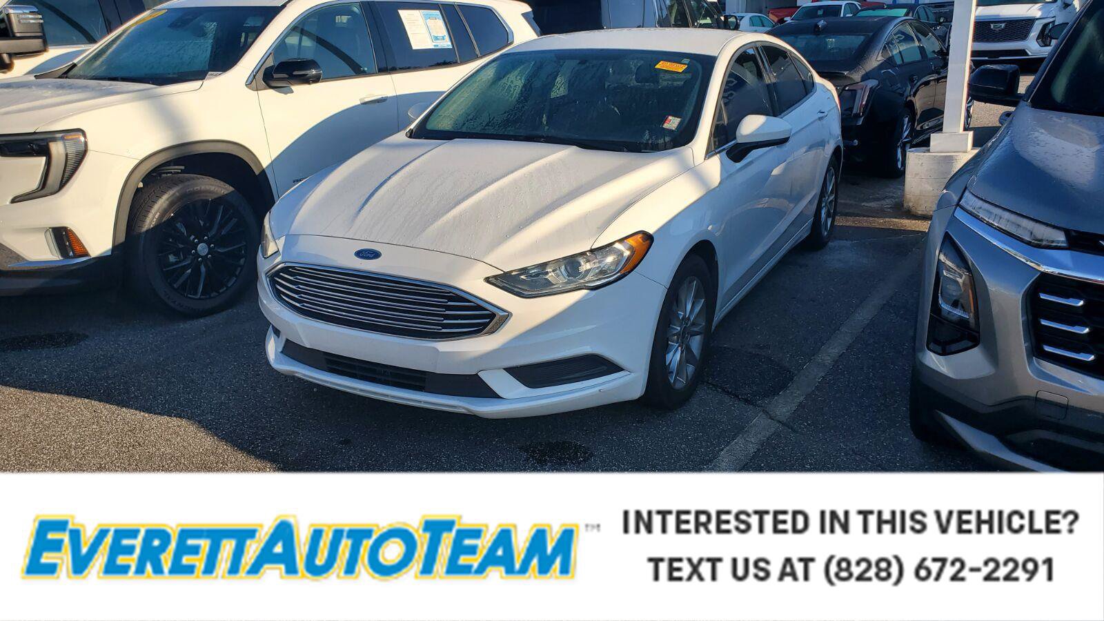 Used 2017 Ford Fusion SE w/ Fusion SE Technology Package FWD image 1