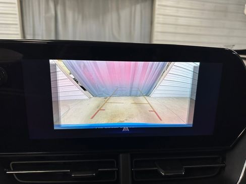 Used 2024 Chevrolet Trax RS w/ Driver Confidence Package image 10