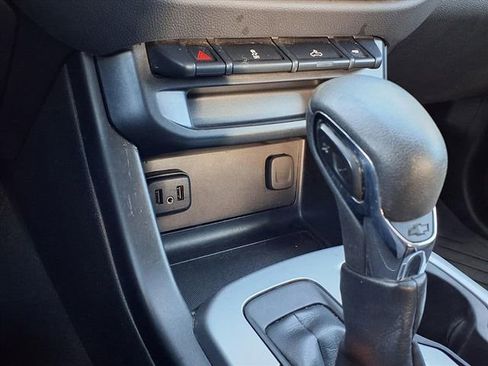Used 2022 Chevrolet Colorado LT w/ LT Convenience Package image 12