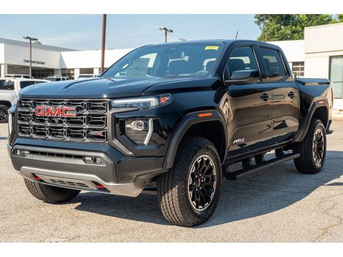 New 2026 GMC Canyon AT4 w/ Technology Plus Package AWD/4WD image 4