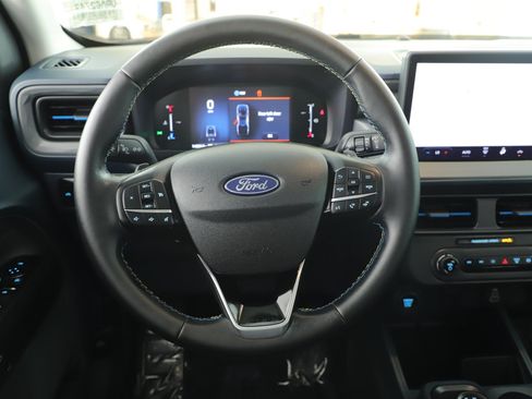 Certified 2025 Ford Maverick Lobo AWD/4WD image 16