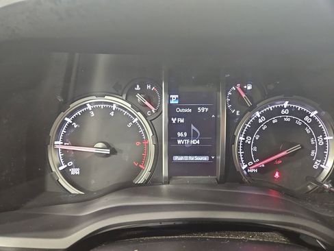 Used 2021 Toyota 4Runner TRD Off-Road Premium w/ Moonroof Package image 15