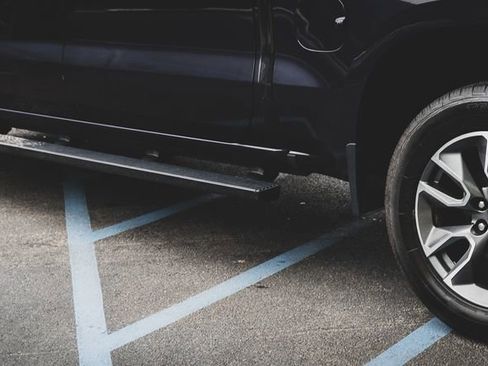 Used 2022 Chevrolet Silverado 1500 LT image 20