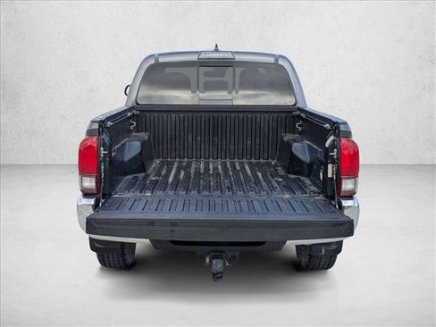 Used 2019 Toyota Tacoma TRD Off-Road image 7