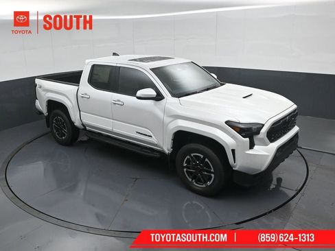 New 2026 Toyota Tacoma TRD Sport w/ TRD Sport Upgrade Package AWD/4WD image 47