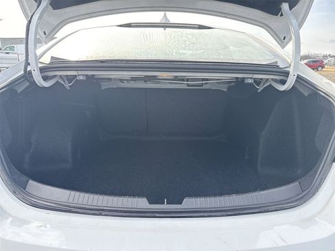 Used 2023 Chevrolet Malibu LT image 20