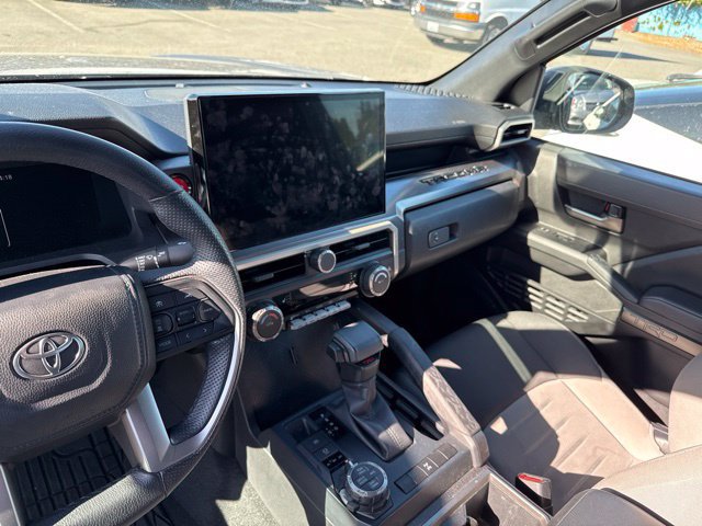 Used 2024 Toyota Tacoma TRD Off-Road AWD/4WD image 8