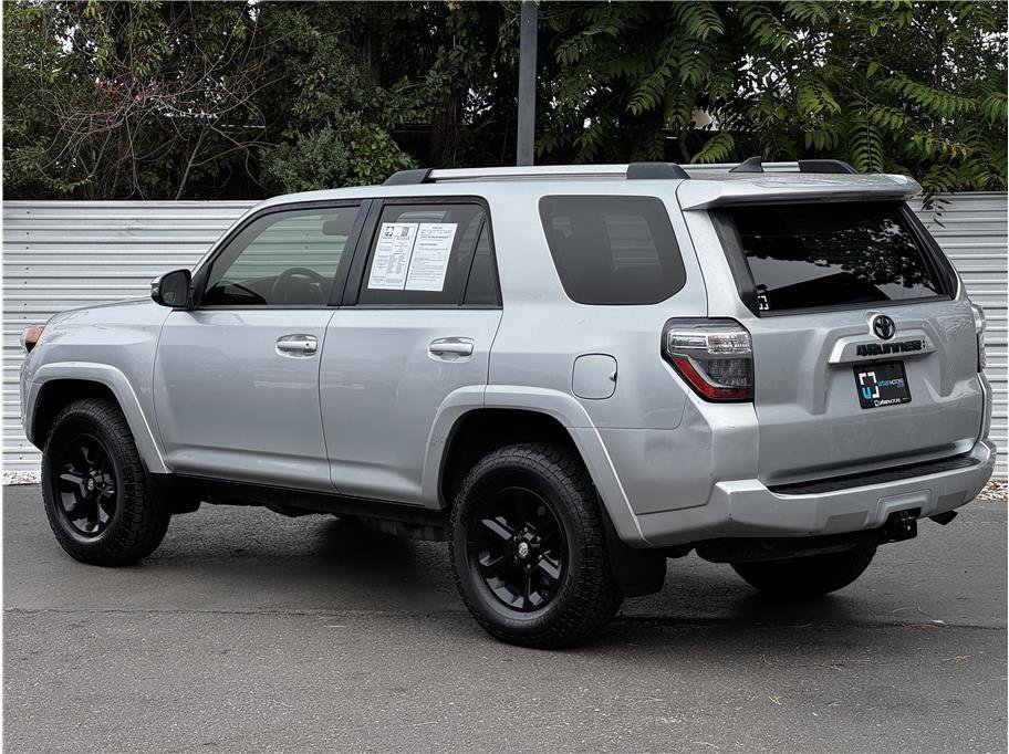 Used 2021 Toyota 4Runner SR5 Premium w/ Moonroof Package AWD/4WD image 3