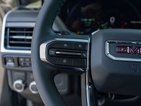 New 2026 GMC Yukon XL Elevation w/ LPO, Floor Liner Package RWD image 9