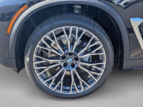 New 2026 BMW X5 xDrive40i w/ Executive Package AWD/4WD image 10