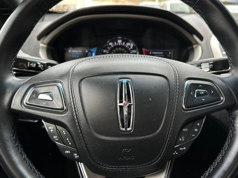 Used 2018 Lincoln MKZ Reserve w/ Technology Package image 22