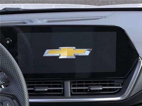 New 2026 Chevrolet Trax RS w/ Sunroof Package image 20