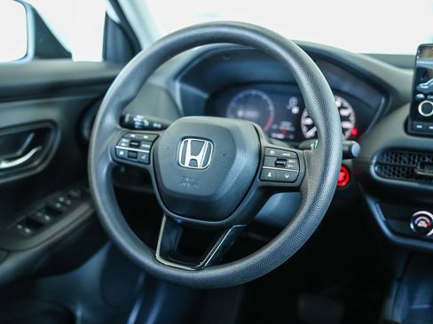 Used 2025 Honda HR-V LX image 19