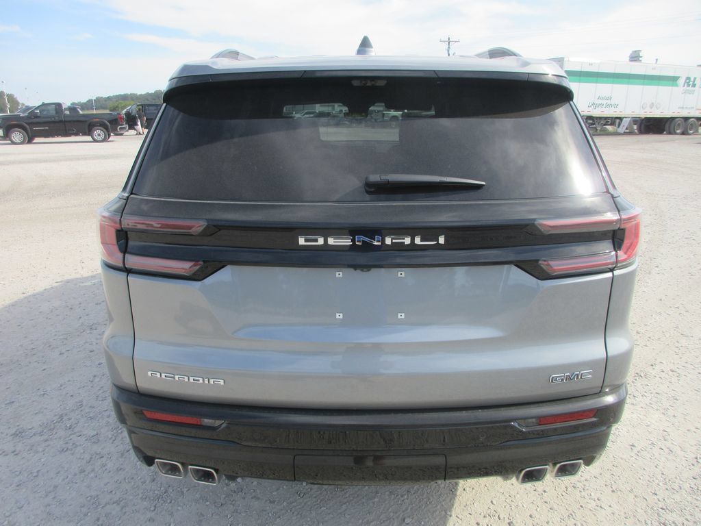 New 2027 GMC Acadia Denali Ultimate FWD image 5