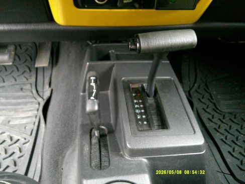 Used 2006 Jeep Wrangler X w/ Tire & Wheel Group (Ecco) AWD/4WD image 9