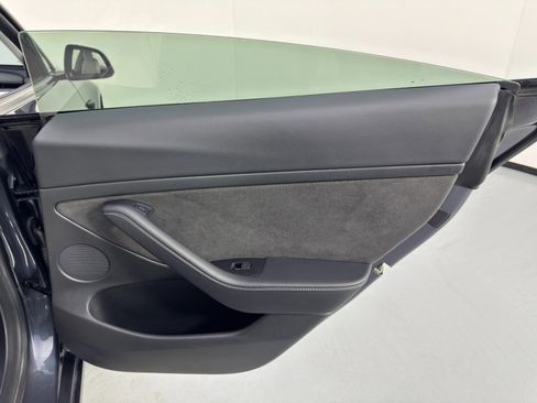 Used 2022 Tesla Model 3 Long Range image 46