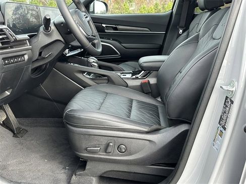 Used 2025 Kia Telluride EX X-Line image 10