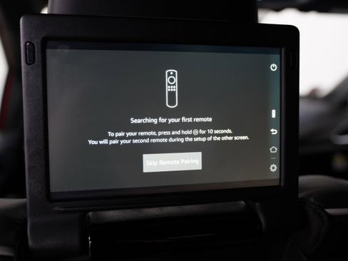 New 2026 Chrysler Pacifica Limited image 6