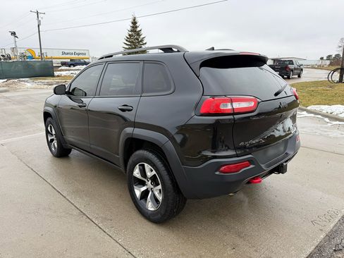 Used 2016 Jeep Cherokee Trailhawk w/ Comfort/Convenience Group image 7