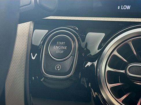 Certified 2022 Mercedes-Benz A 220 4MATIC image 17