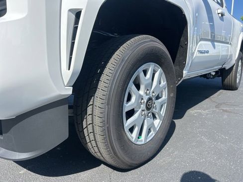 New 2026 Toyota Tacoma SR5 RWD image 12
