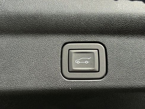 New 2026 Cadillac Escalade IQL Luxury image 12