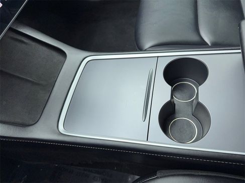 Used 2022 Tesla Model 3 Long Range image 35