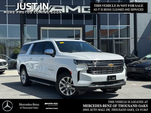 Used 2022 Chevrolet Suburban Premier image 1