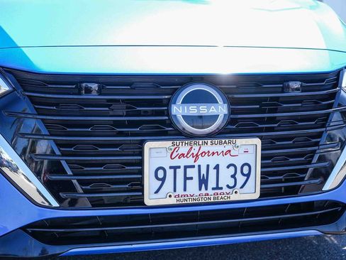 Used 2025 Nissan Sentra SV FWD image 6