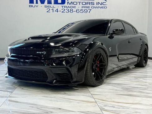 Used 2022 Dodge Charger SRT Hellcat w/ Harman/Kardon Audio Group image 2
