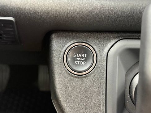 Used 2024 Land Rover Defender 130 X-Dynamic SE AWD/4WD image 25