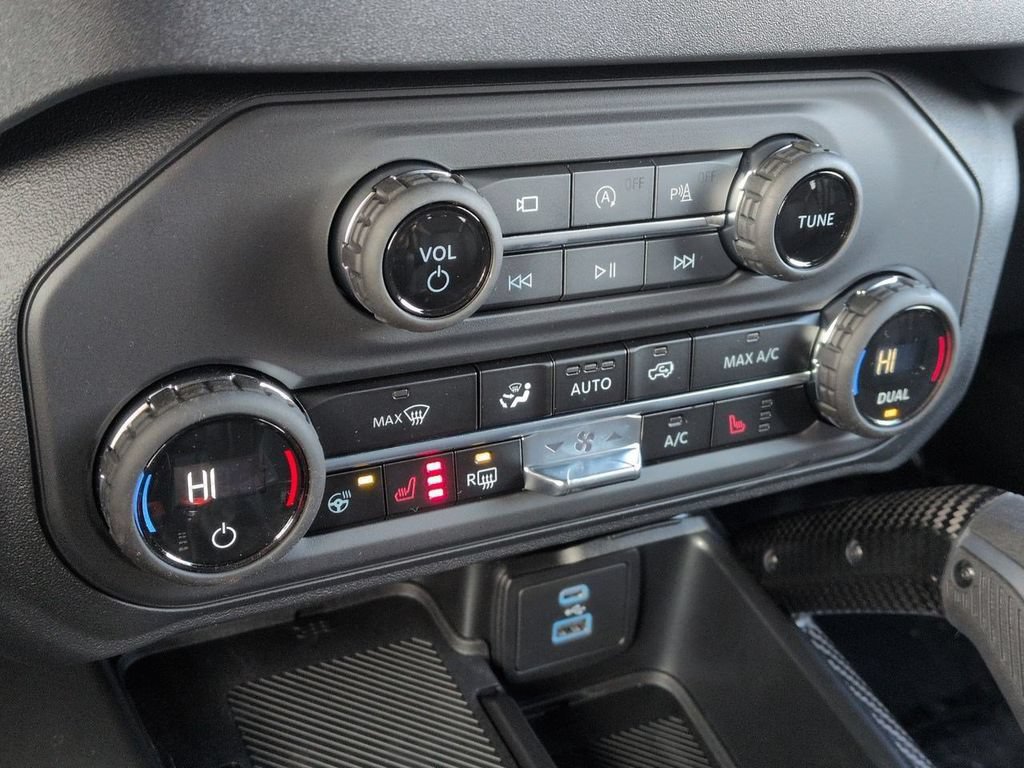 New 2025 Ford Bronco Raptor w/ Interior Carbon Fiber Pack AWD/4WD image 20