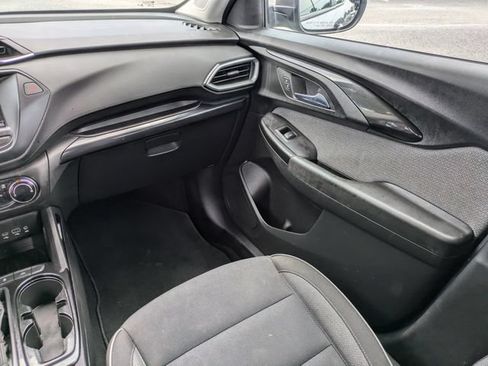 Used 2023 Chevrolet TrailBlazer LS FWD image 18