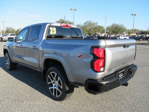 Used 2023 Chevrolet Colorado Z71 w/ Z71 Convenience Package 2 image 5
