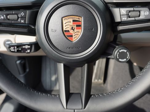 Certified 2026 Porsche Panamera 4 AWD/4WD image 25