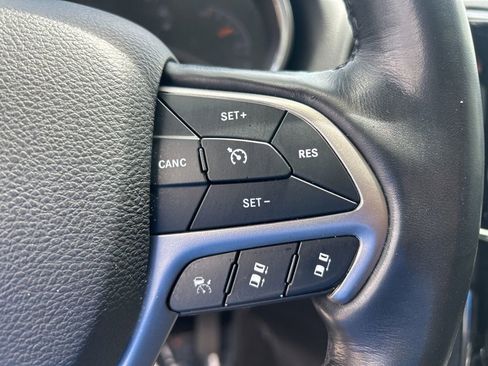 Used 2020 Jeep Grand Cherokee Limited image 44