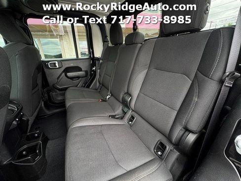 Used 2023 Jeep Gladiator Sport AWD/4WD image 35