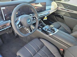 New 2026 BMW 750e xDrive video 3