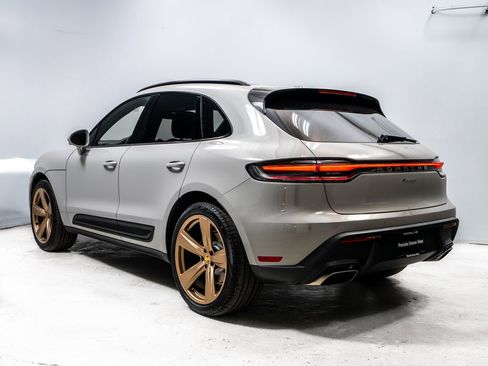 New 2026 Porsche Macan image 3