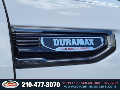 Used 2021 GMC Sierra 1500 AT4 w/ AT4 Value Package AWD/4WD image 11