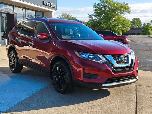 Used 2020 Nissan Rogue S AWD/4WD image 12