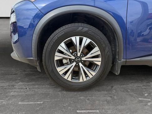 Used 2023 Nissan Rogue SV w/ SV Premium Package FWD image 9