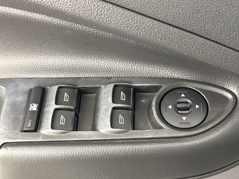 Used 2017 Ford Escape S FWD image 27