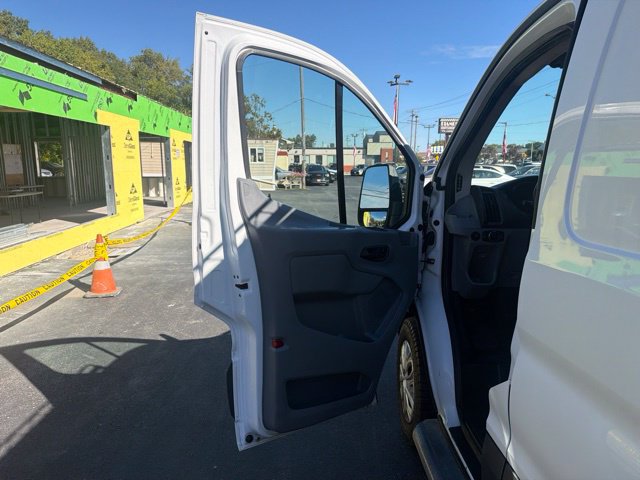 Used 2016 Ford Transit 250 130 Low Roof w/ Exterior Upgrade Package RWD image 18
