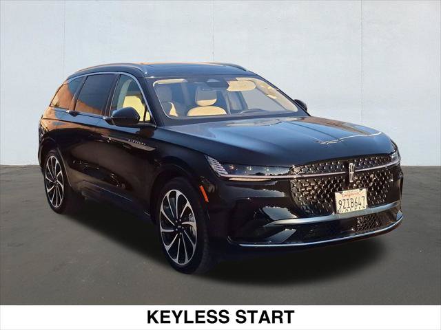 Used 2026 Lincoln Nautilus Black Label AWD/4WD image 3
